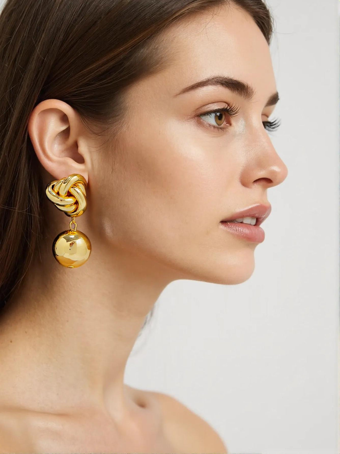 Elegant Golden Knot Drop Earrings