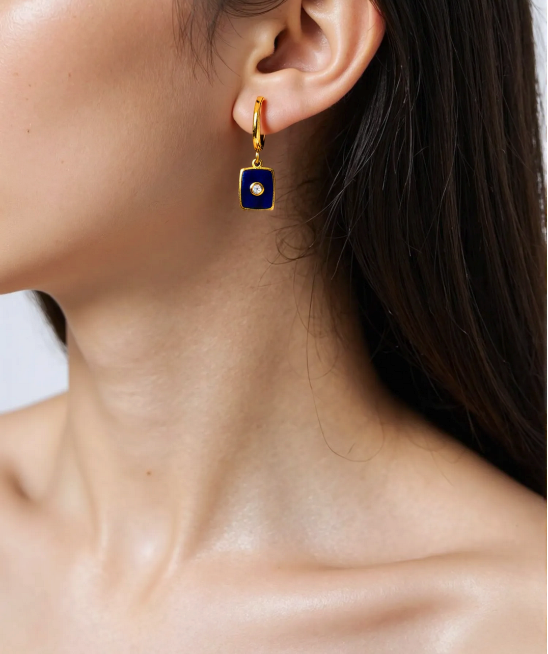 Golden Noir Grace Earrings